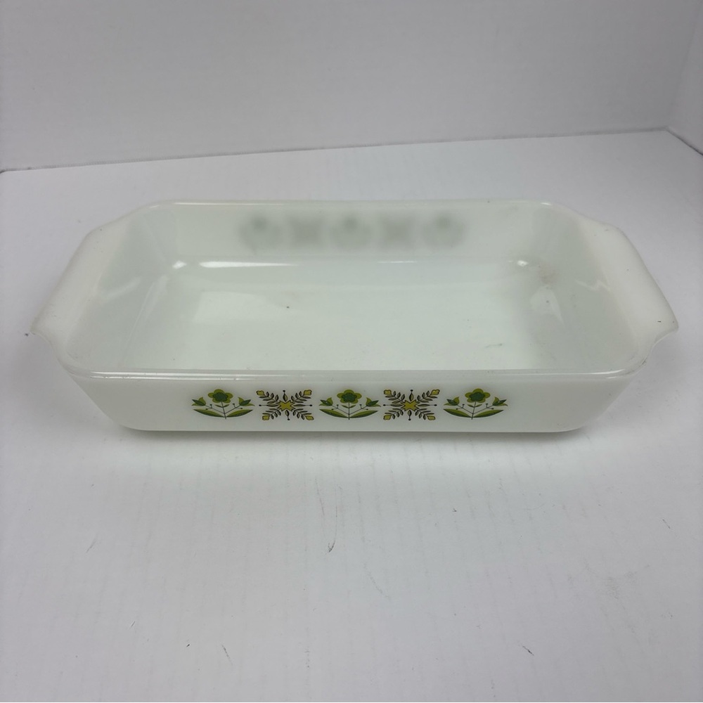Vintage Anchor Hocking Fire King Casserole Dish White Meadow Green 1.5 Quart
